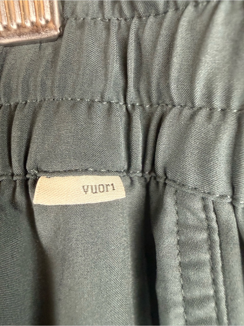 Vuori Women's Track Joggers in Slate Blue with Cream Drawstring - Picture 9 of 14